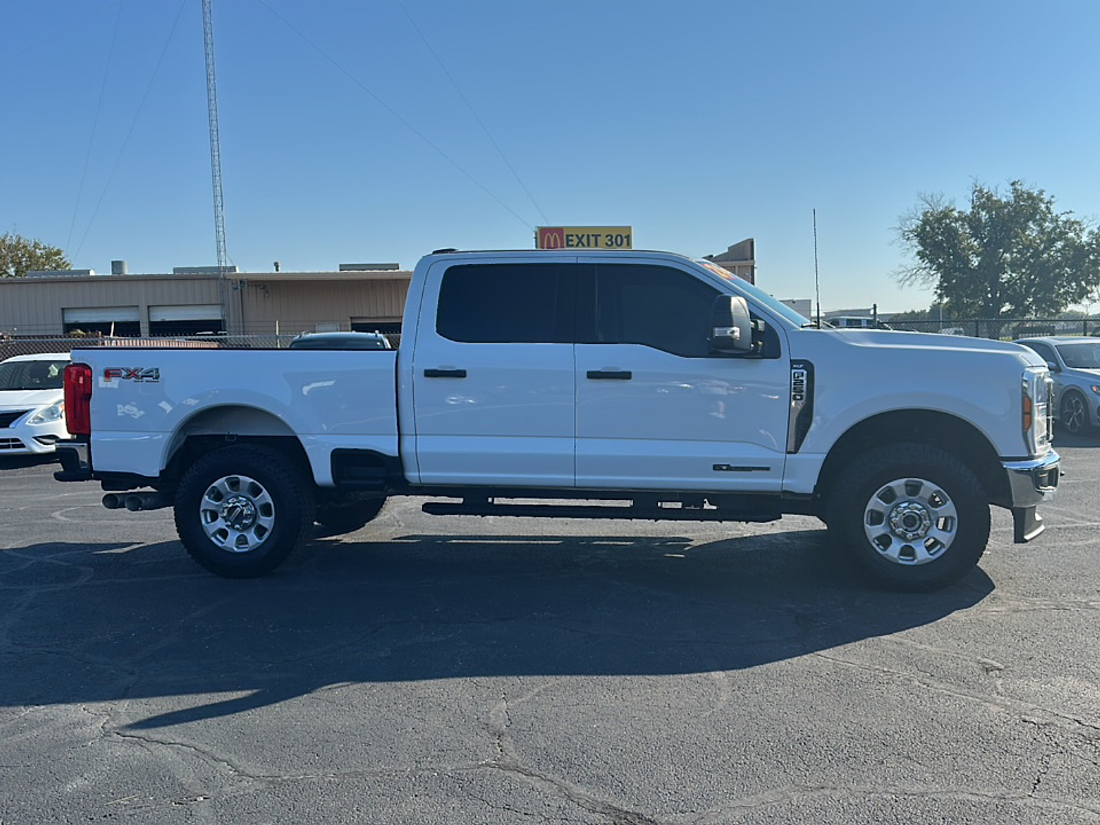 2024 Ford F-250 XLT photo 3