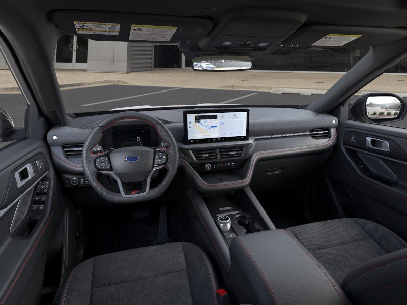 2025 Ford Explorer ST photo 9