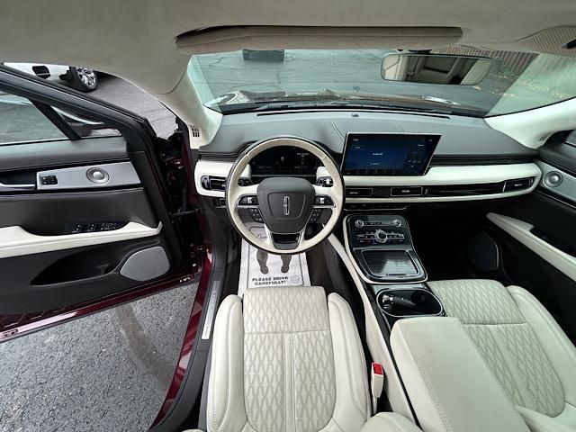 2023 Lincoln Nautilus Black Label photo 37