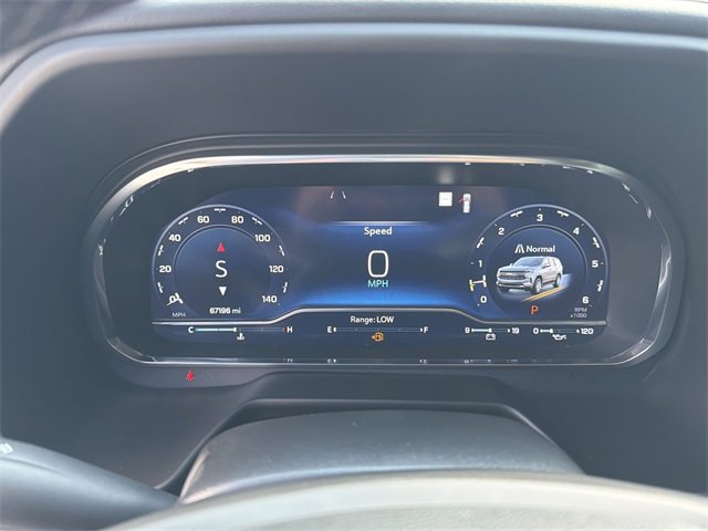 2023 Chevrolet Suburban LT photo 4