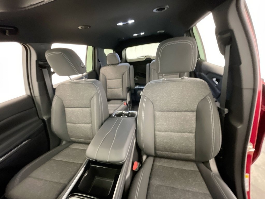 2025 Chevrolet Traverse photo 18
