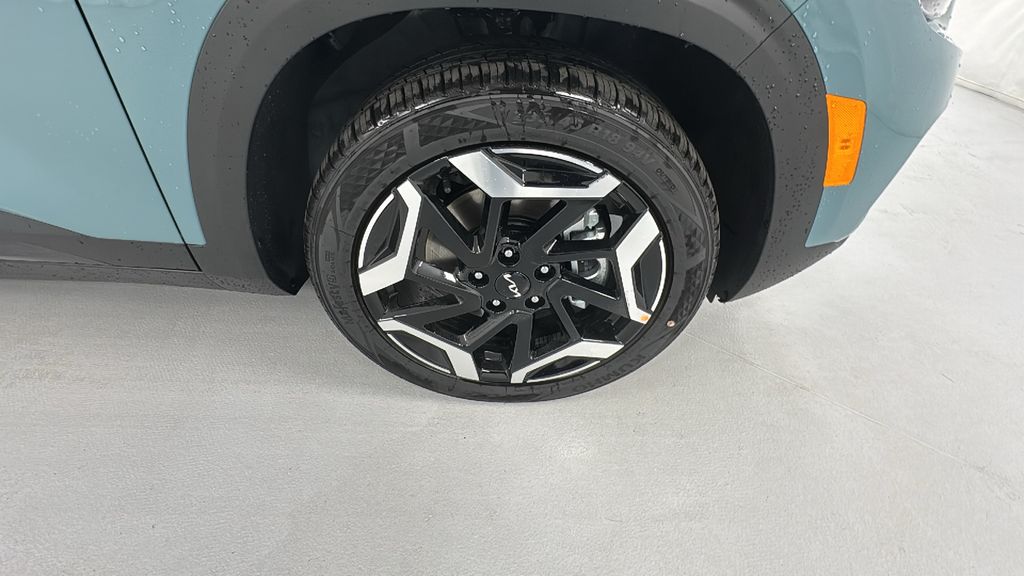 2026 Kia Seltos SX photo 9