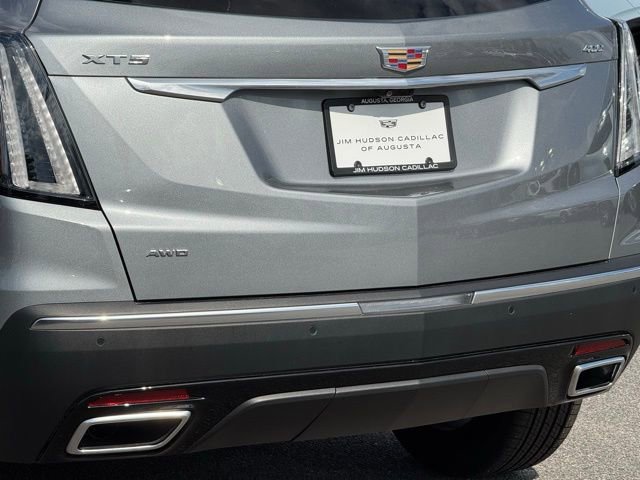 2025 Cadillac XT5 Sport photo 3