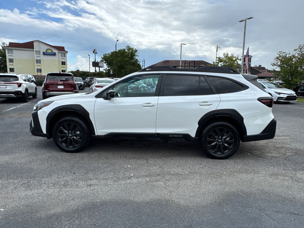 2024 Subaru Outback Onyx Edition photo 4