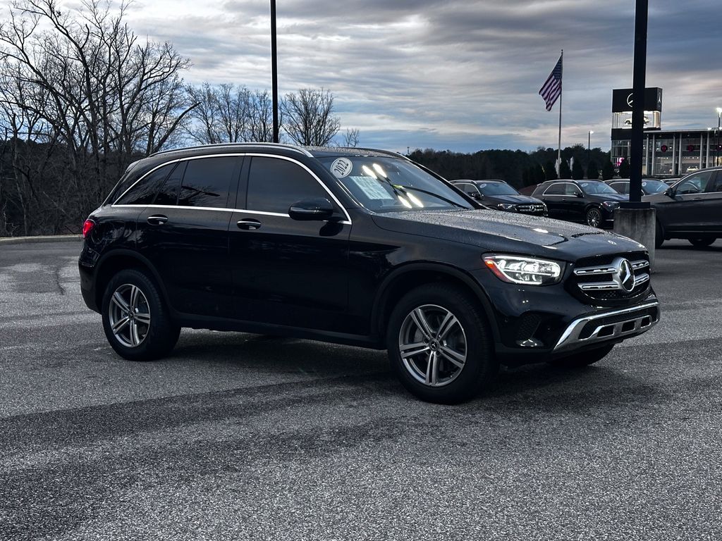 2022 Mercedes-Benz GLC GLC300's photo