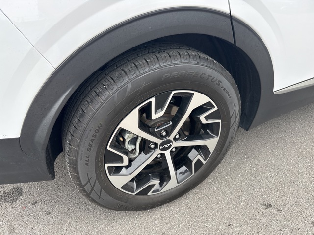 2023 Kia Sportage EX photo 9