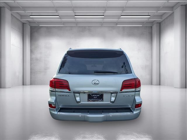 2015 Lexus LX 570 photo 3