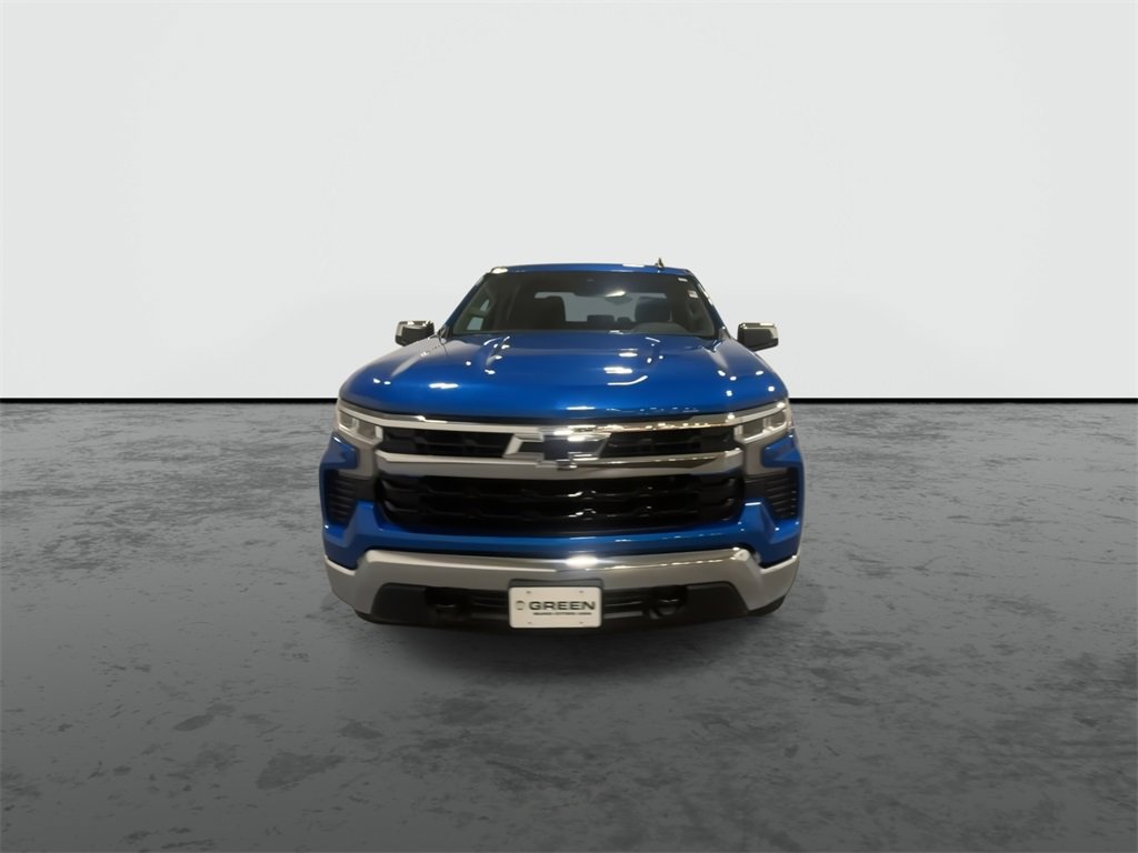 2022 Chevrolet Silverado 1500 LT photo 3