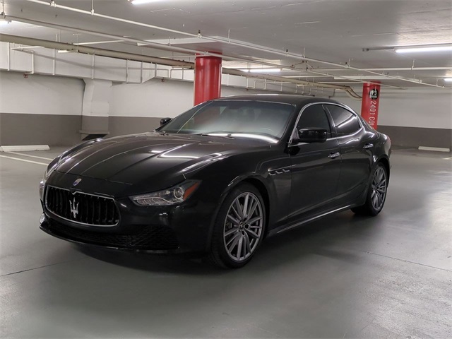 2015 Maserati Ghibli Base photo 3