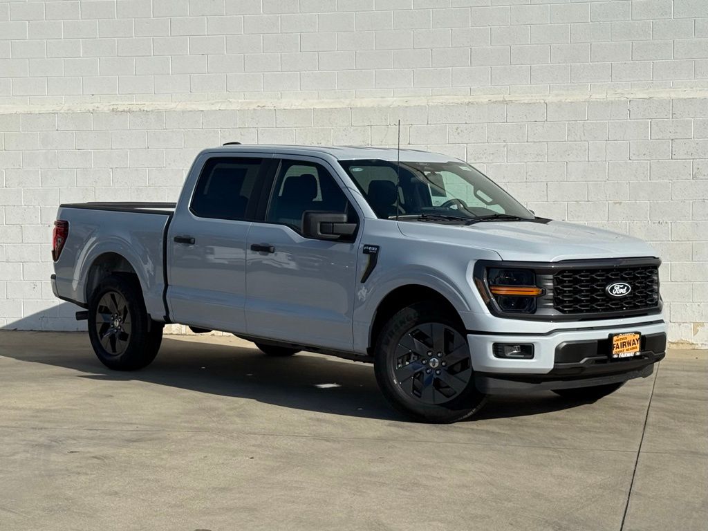 2025 Ford F-150 STX's photo