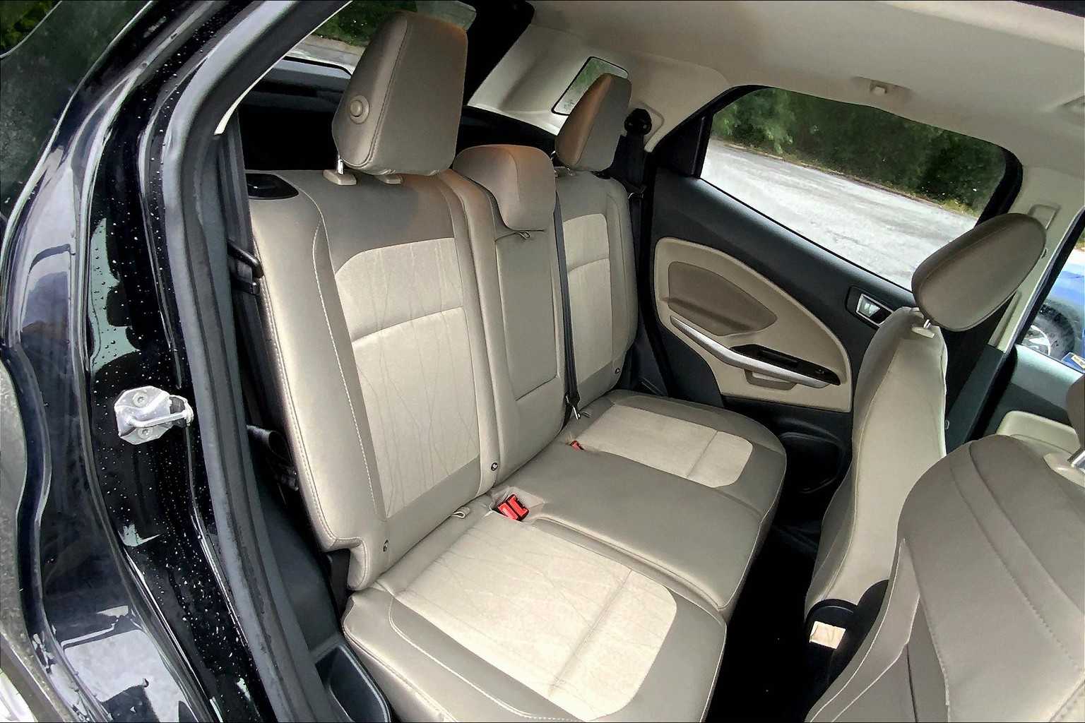 2021 Ford EcoSport SE photo 18
