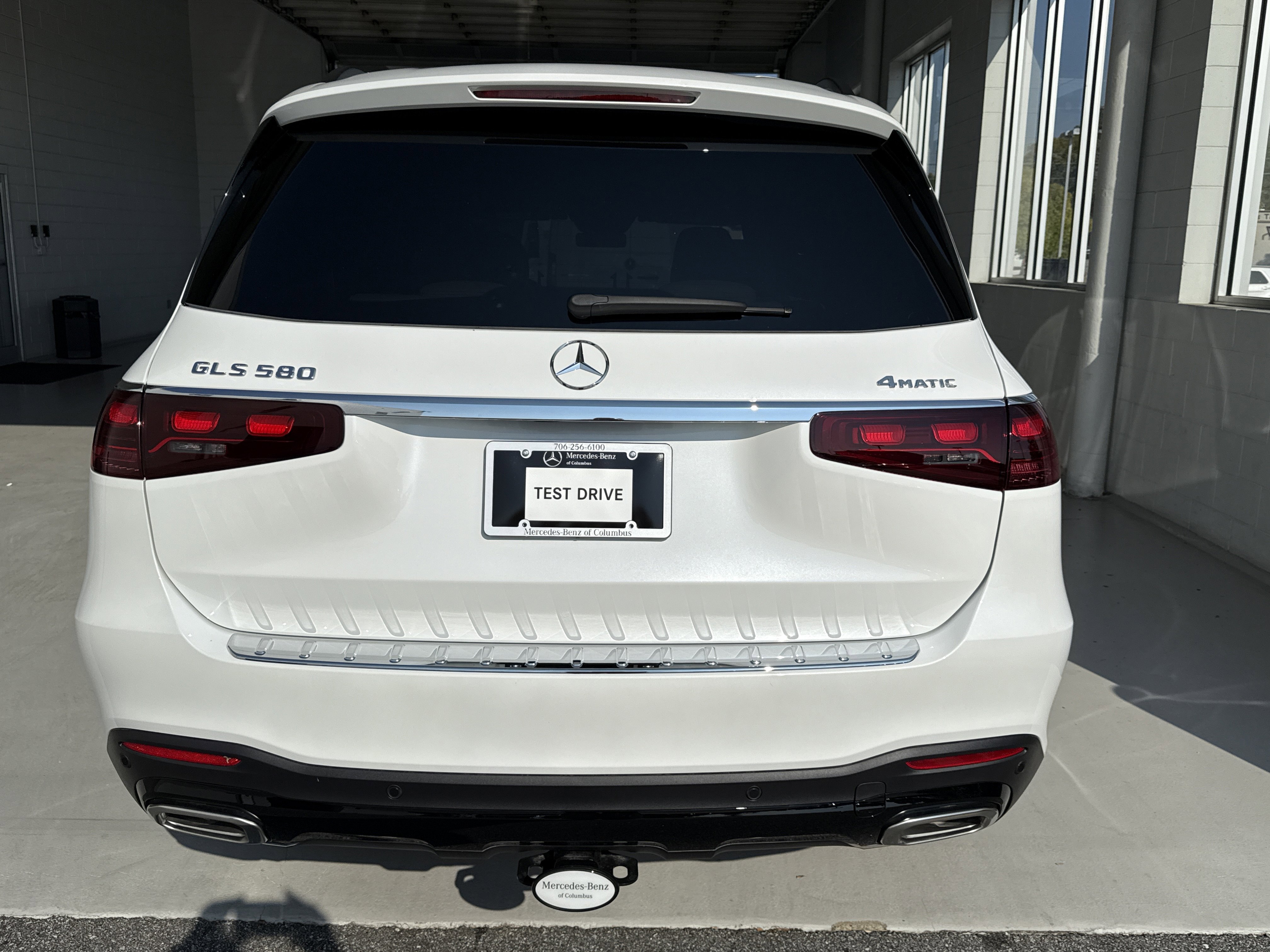 2026 Mercedes Benz GLS 580 4MATIC photo 2