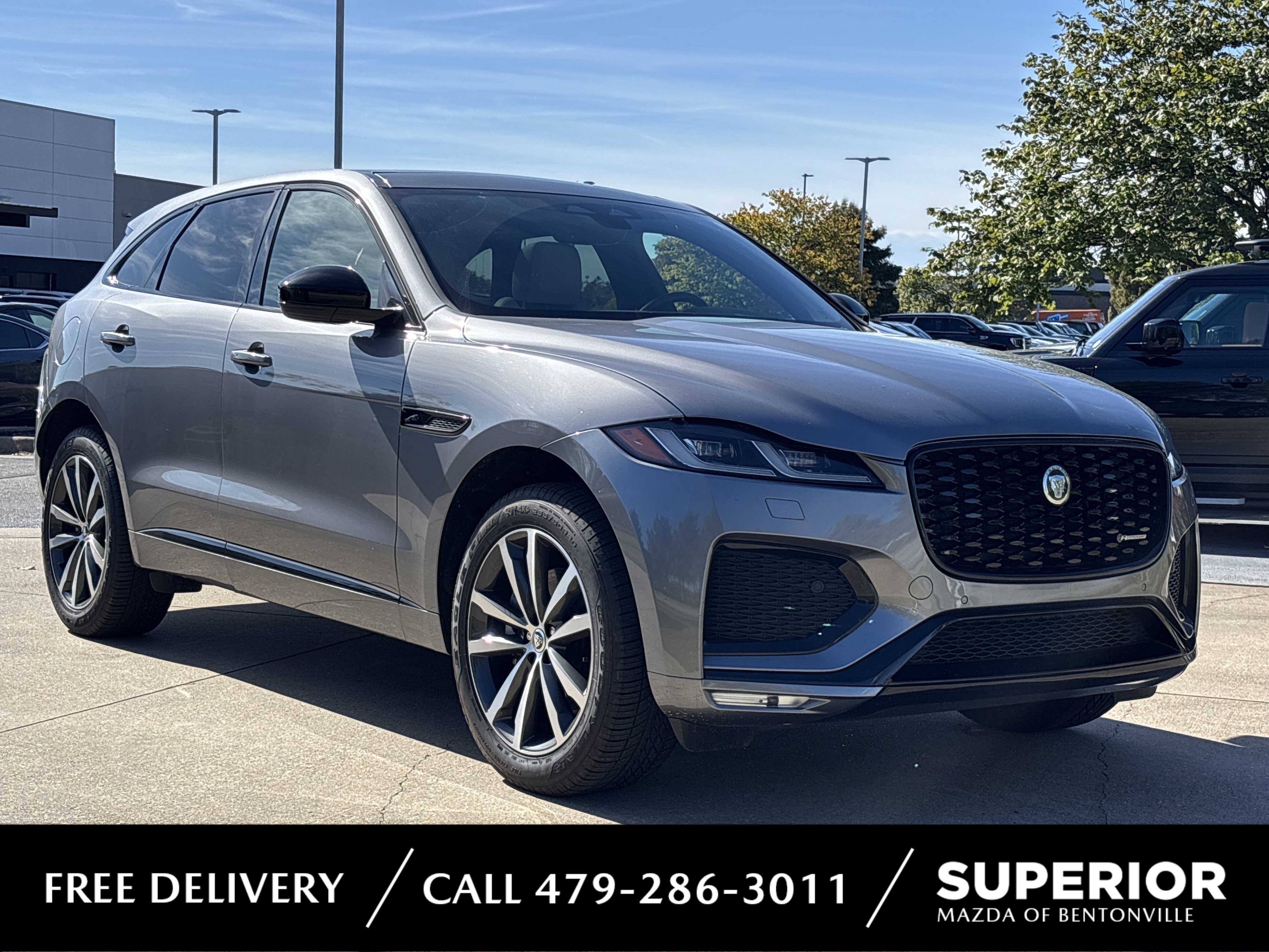 2025 Jaguar F-PACE R-Dynamic S's photo