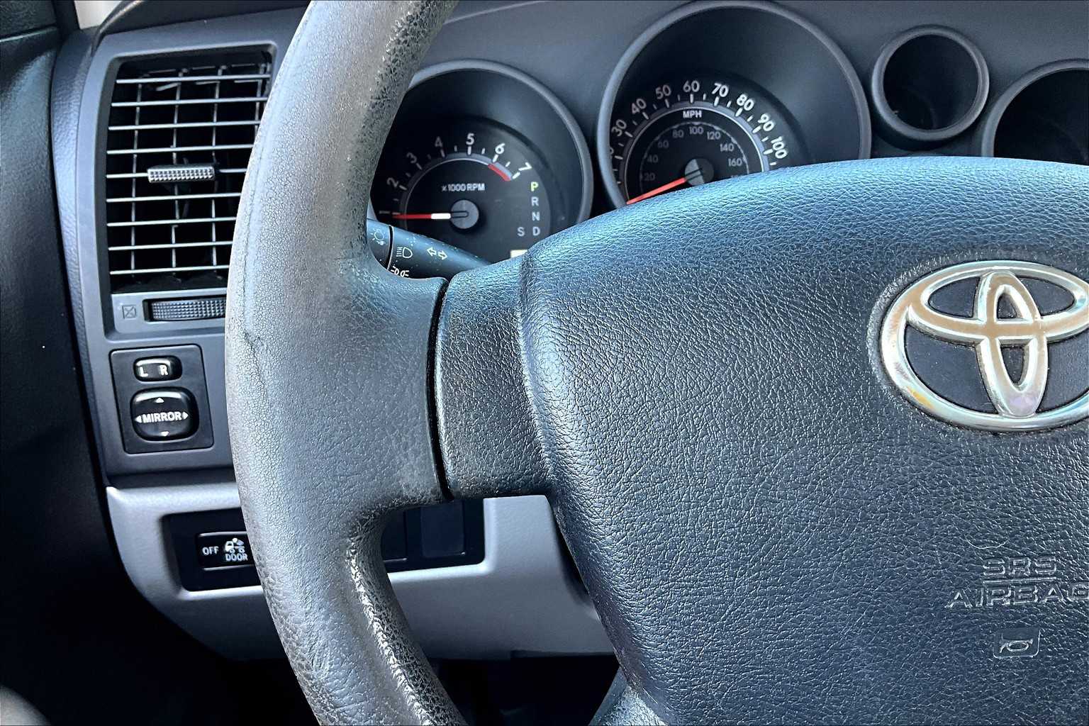 2013 Toyota Tundra Double Cab photo 21