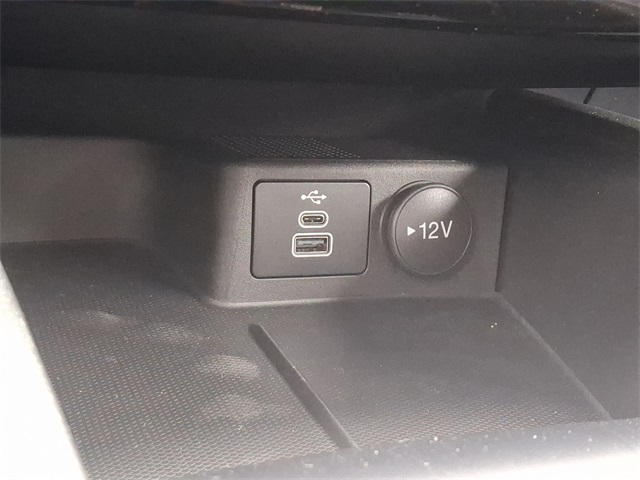 2025 Ford Escape Plug-In Hybrid photo 15
