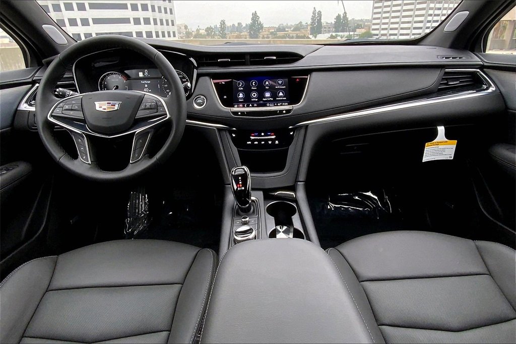 2025 Cadillac XT5 Premium Luxury photo 6