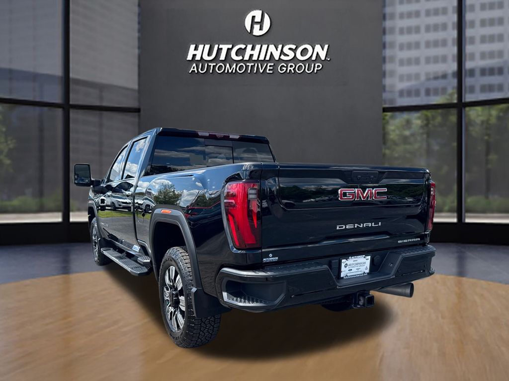 2024 Gmc Sierra 2500 HD Denali photo 4