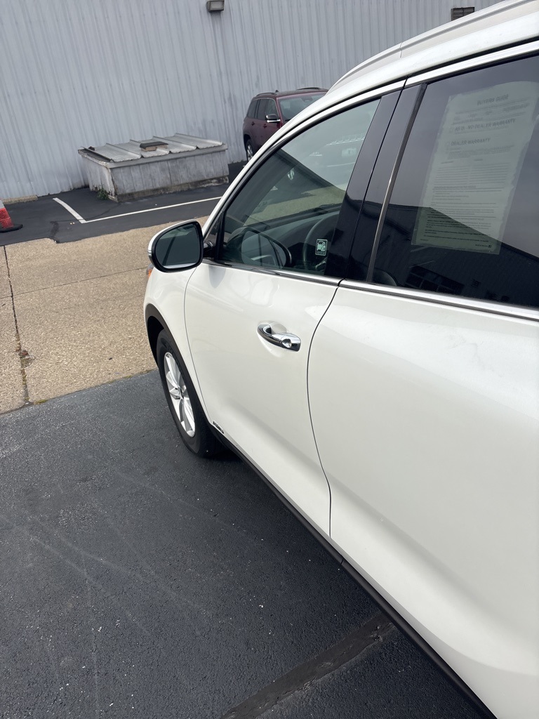 2020 Kia Sorento LX S photo 4