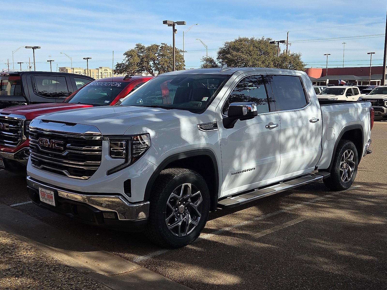 2026 GMC Sierra 1500 SLT's photo