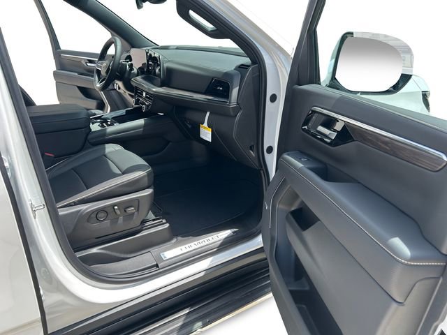 2025 Chevrolet Tahoe Premier photo 20