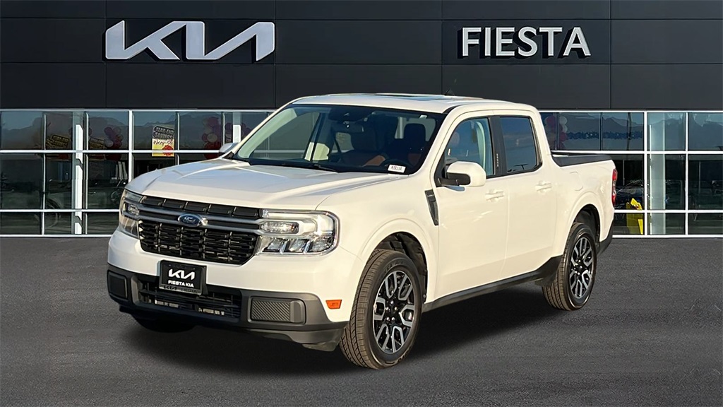 2022 Ford Maverick Lariat photo 2