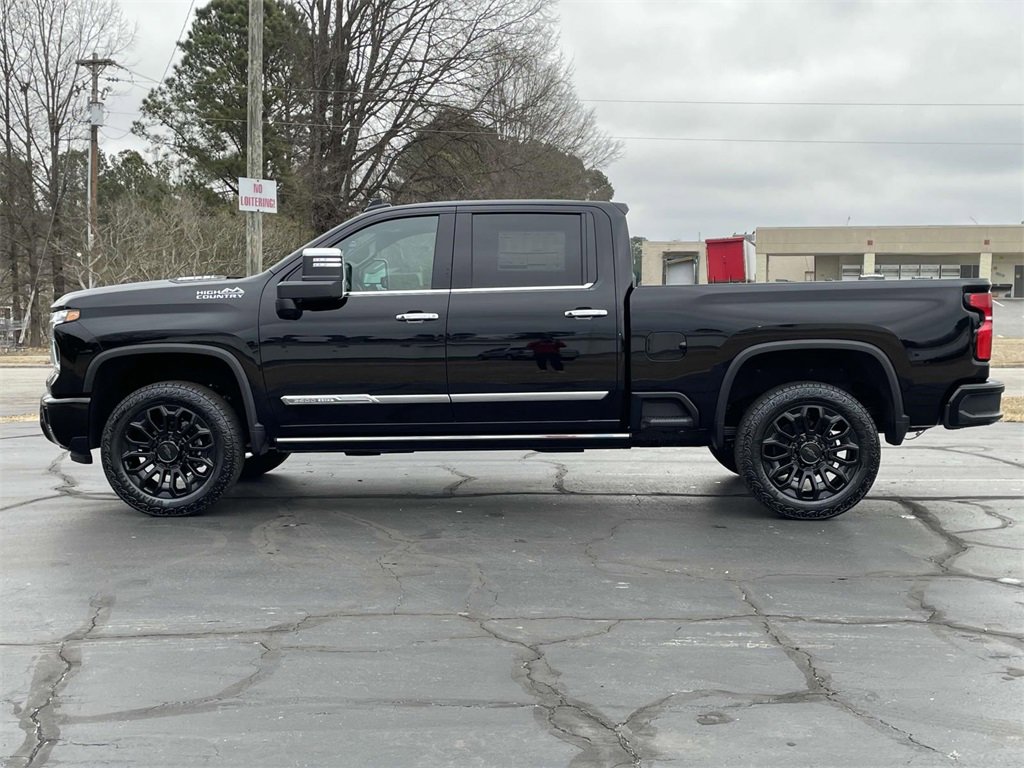 2025 Chevrolet Silverado 2500HD High Country photo 6