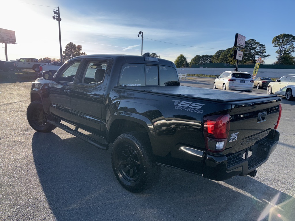 2023 Toyota Tacoma SR5 photo 2
