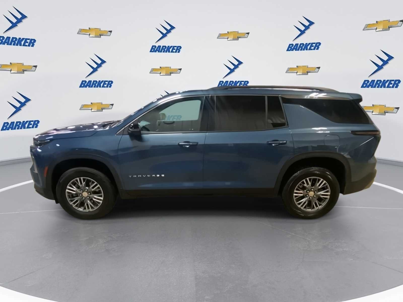 2025 Chevrolet Traverse photo 5
