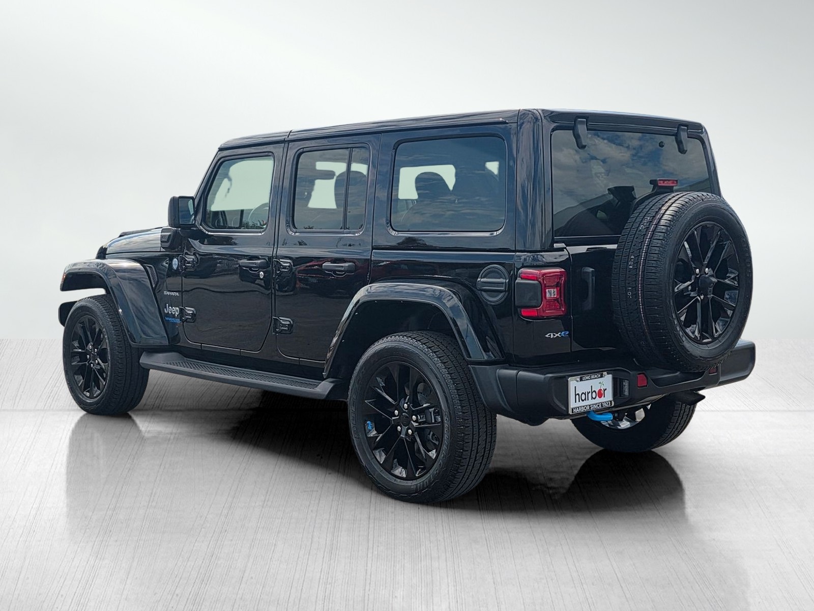 2022 Jeep Wrangler Unlimited Sahara 4xe photo 5