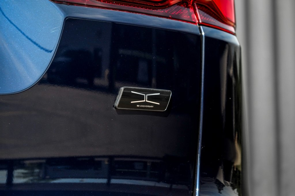 2026 Jaguar F-PACE P250 R-Dynamic S photo 8