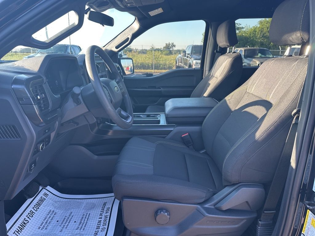 2025 Ford F-150 STX photo 10