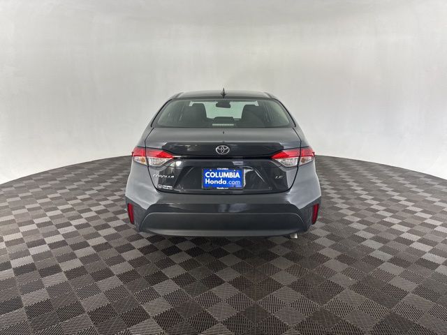 2024 Toyota Corolla LE photo 2