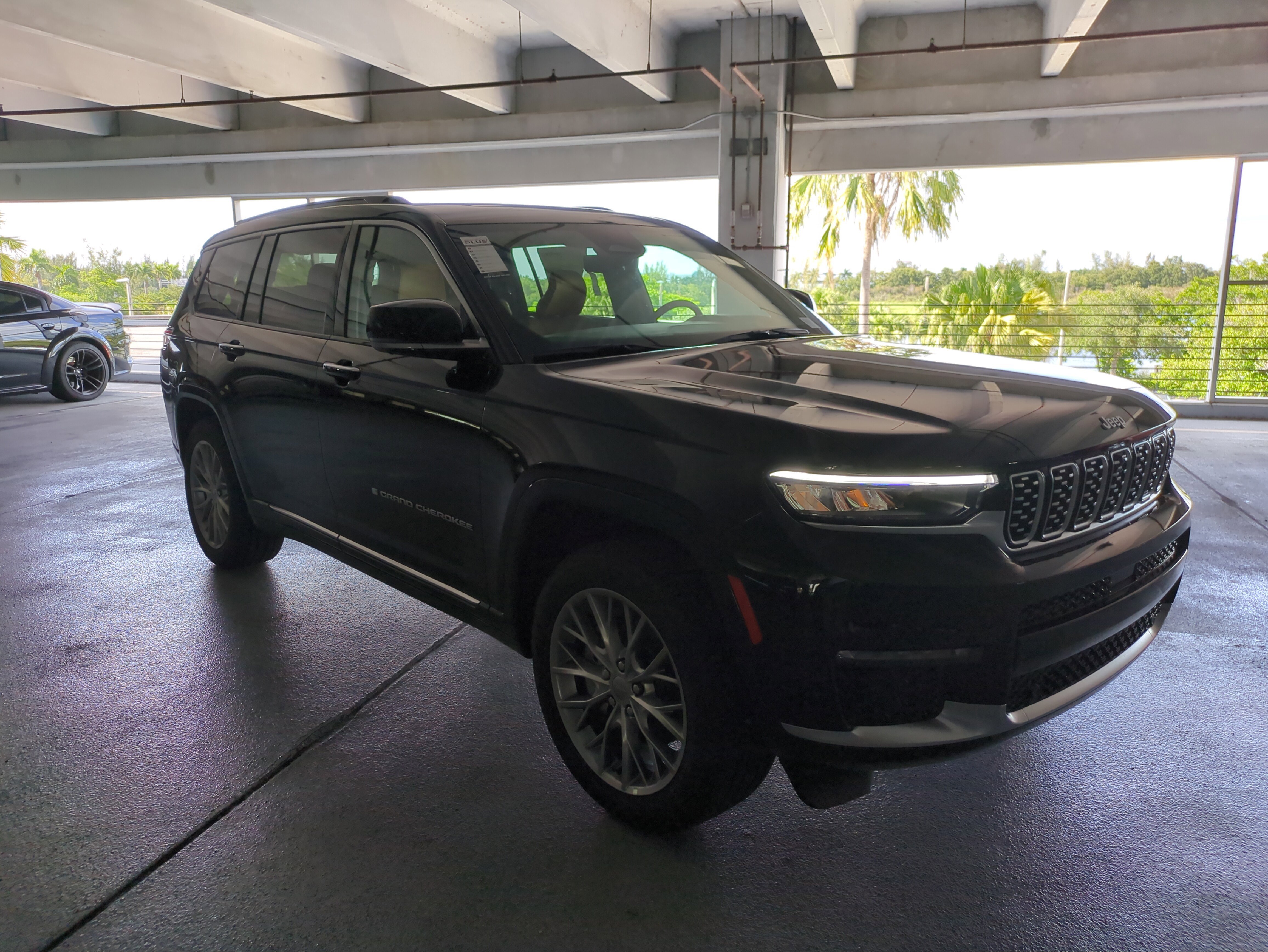 2025 Jeep Grand Cherokee L Summit's photo