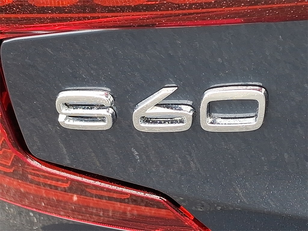 2025 Volvo S60 B5 Core photo 29