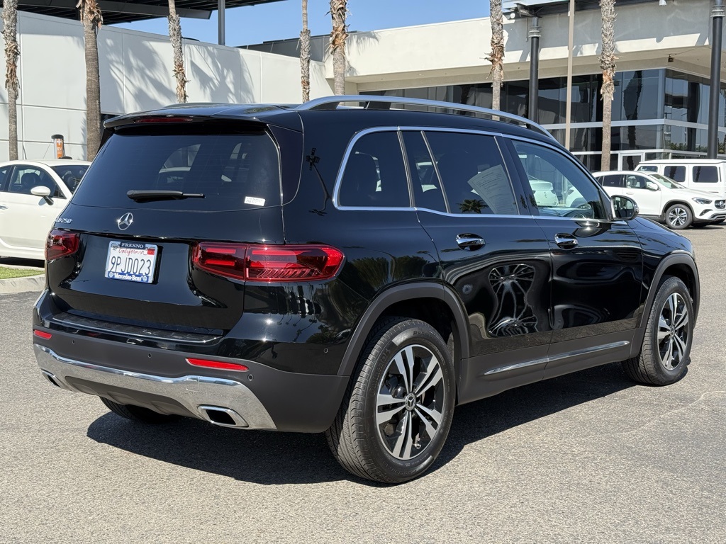 2024 Mercedes Benz GLB 250 photo 2