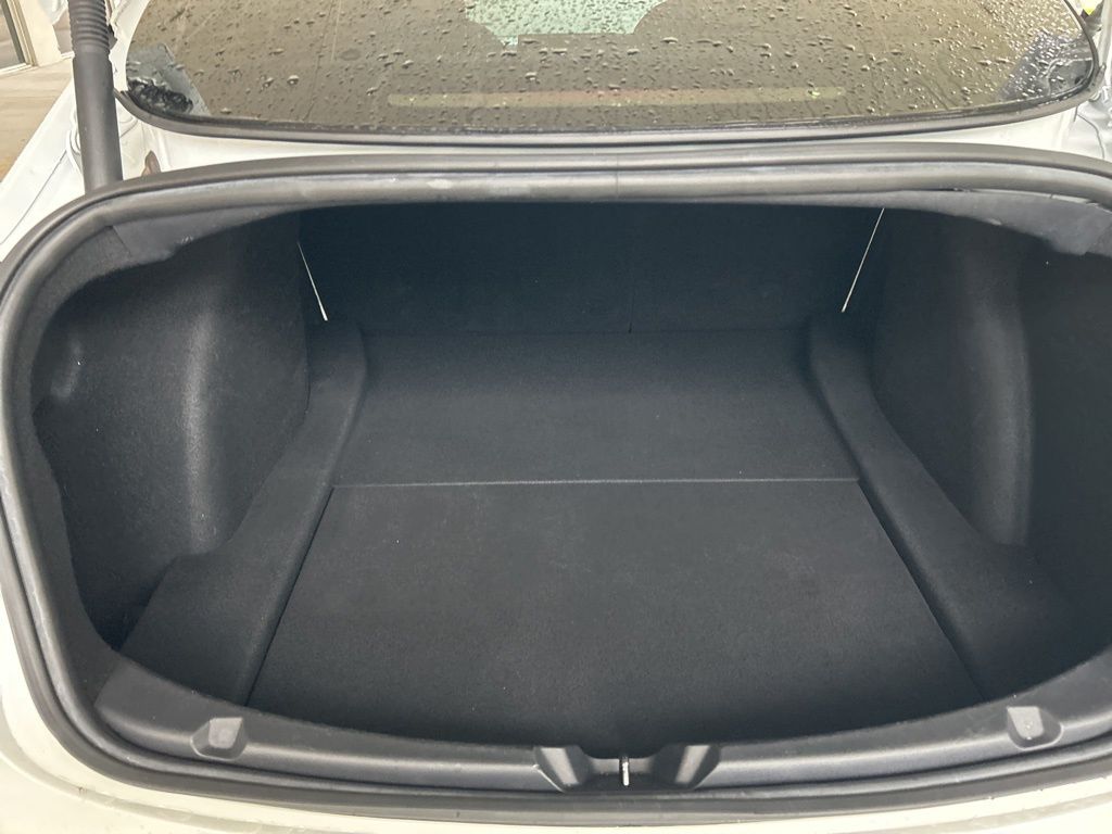 2021 Tesla Model 3 Standard Range Plus photo 26