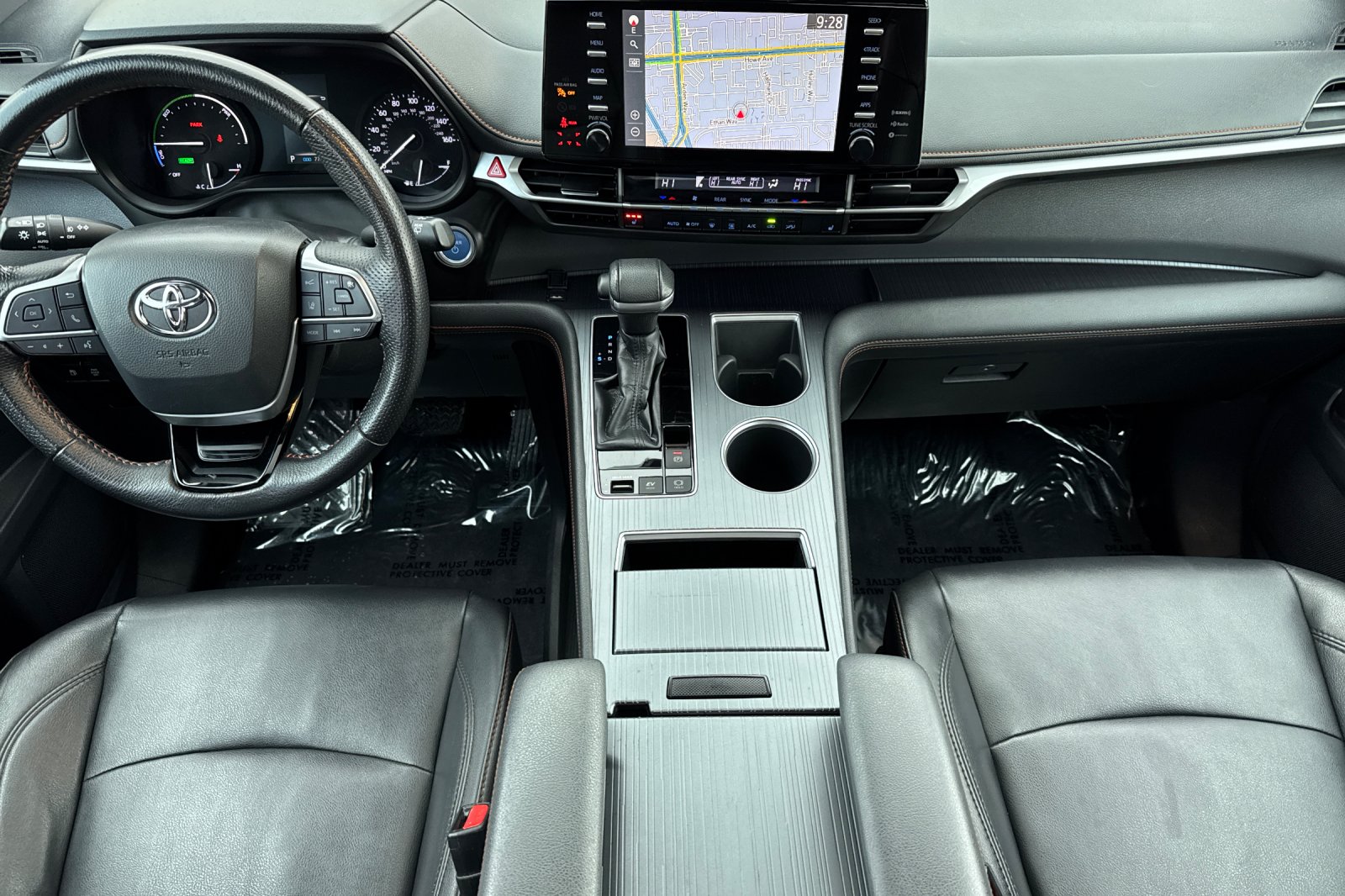 2021 Toyota Sienna XSE photo 3