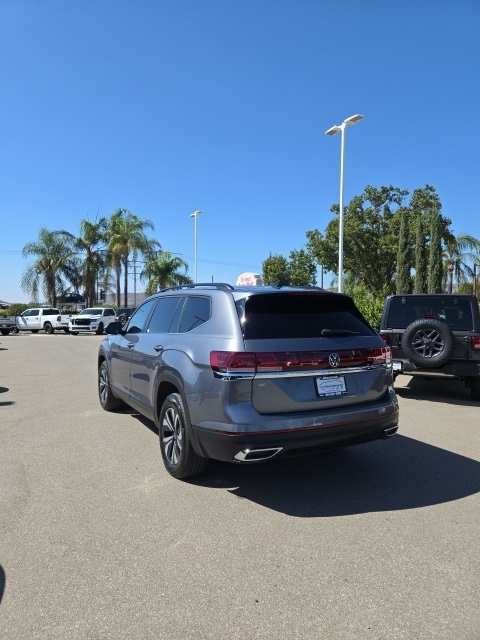 2024 Volkswagen Atlas SE photo 7