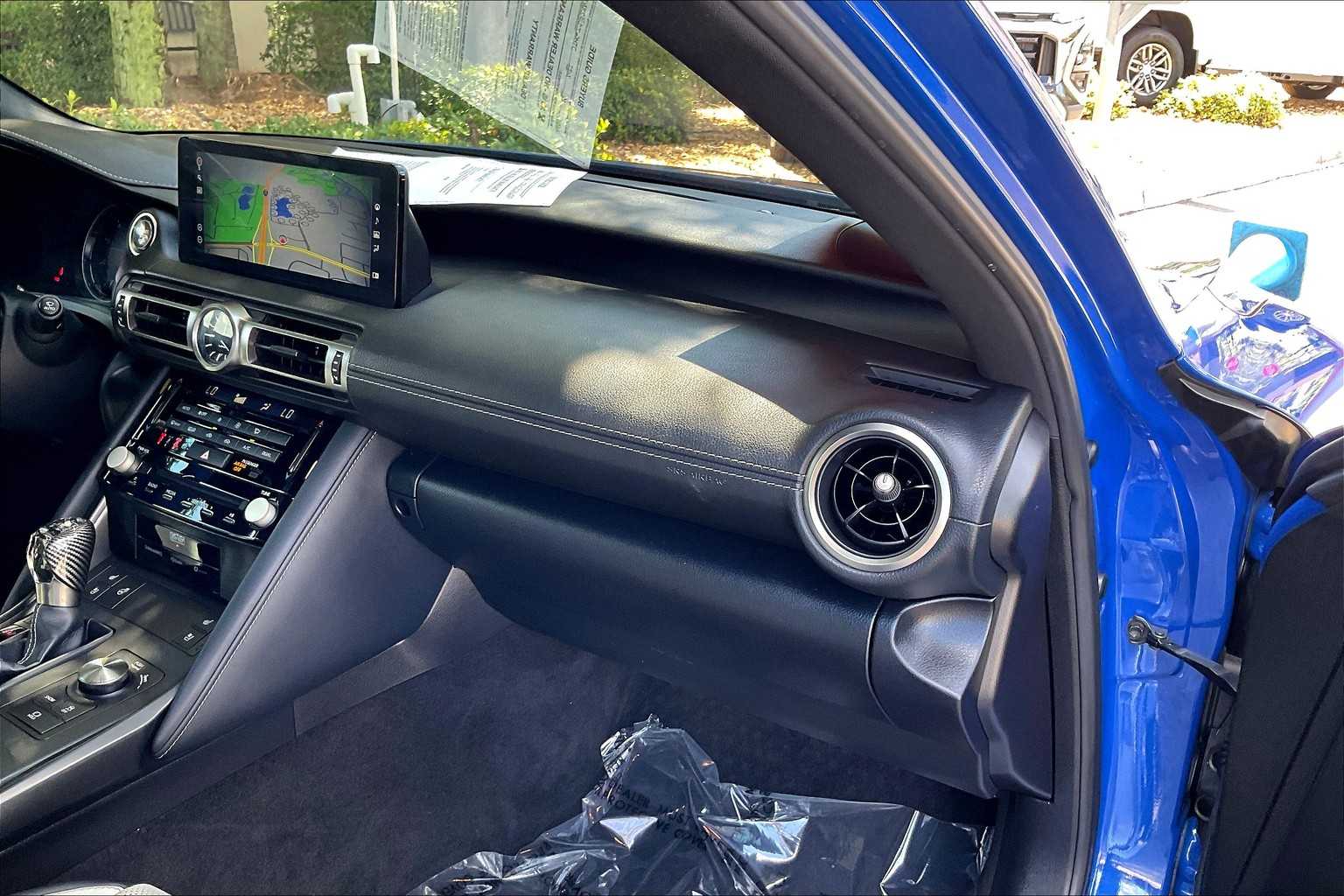 2022 Lexus IS F SPORT photo 15