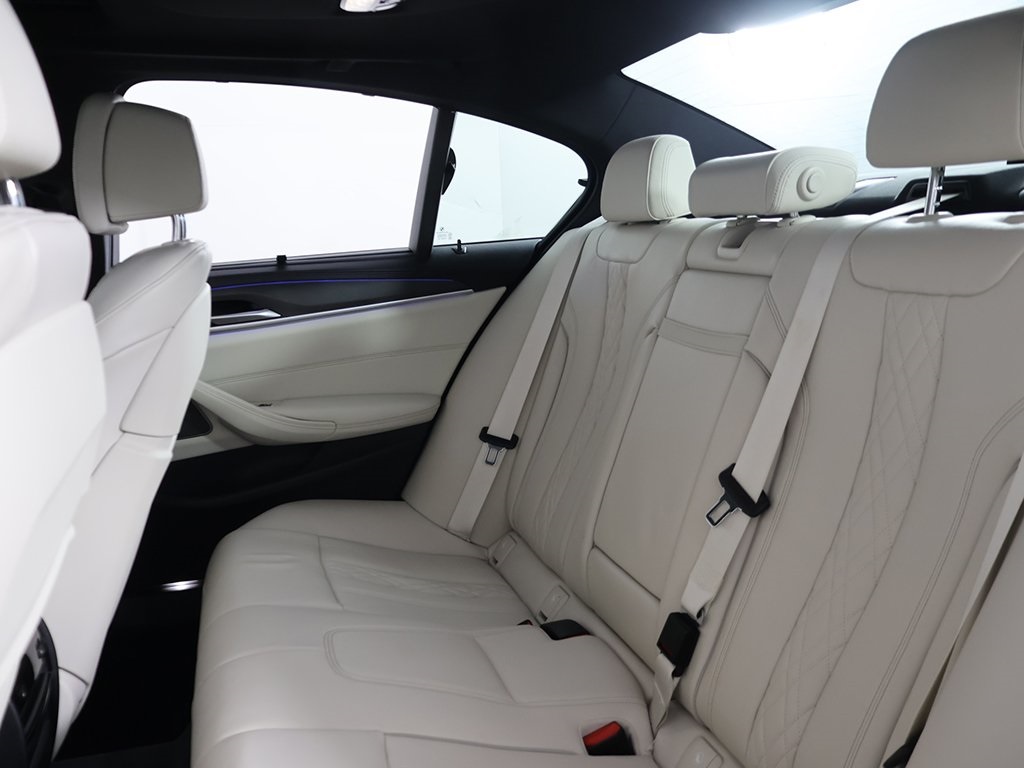 2022 Bmw M550i xDrive photo 35