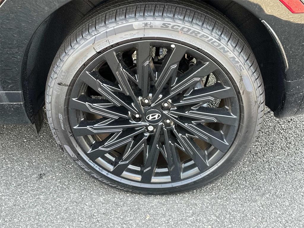 2025 Hyundai Santa Fe Calligraphy photo 10