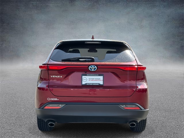 2023 Toyota Venza LE photo 3