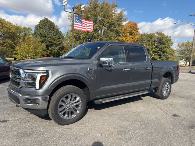 2025 Ford F-150 Lariat photo 2