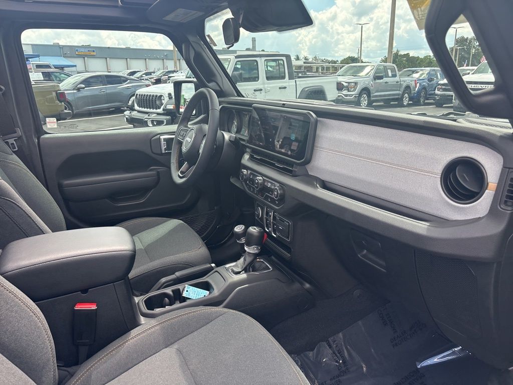 2025 Jeep Wrangler Sport S photo 25