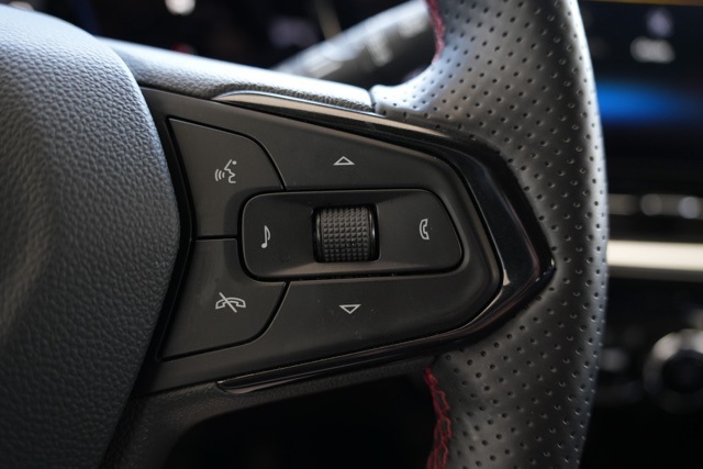 2024 Chevrolet Trax photo 13