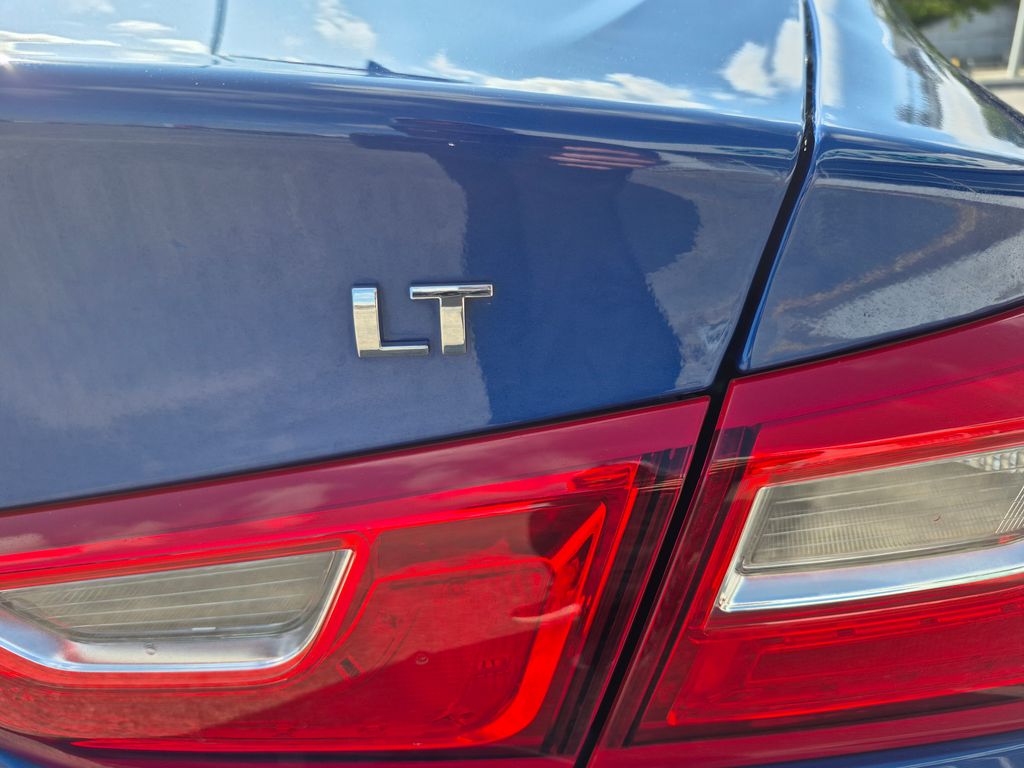 2023 Chevrolet Malibu 1LT photo 10
