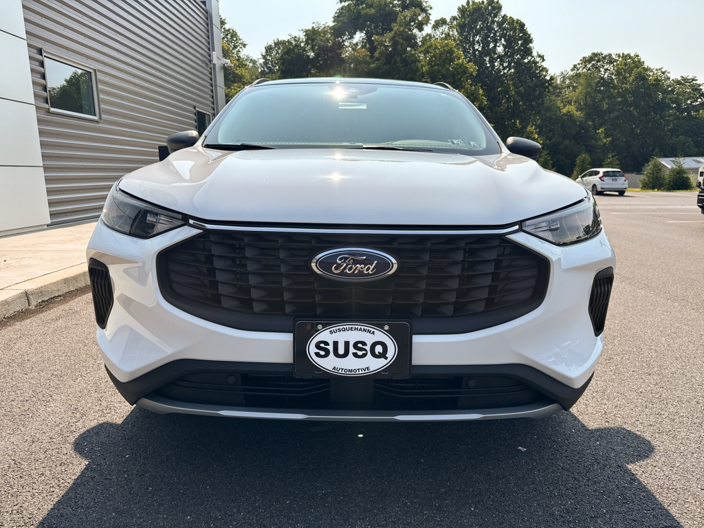 2025 Ford Escape Active photo 2