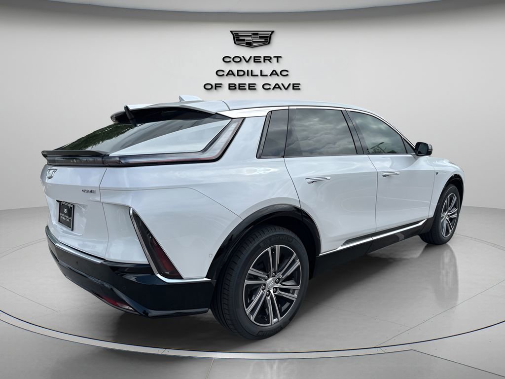 2025 Cadillac Lyriq Luxury photo 9