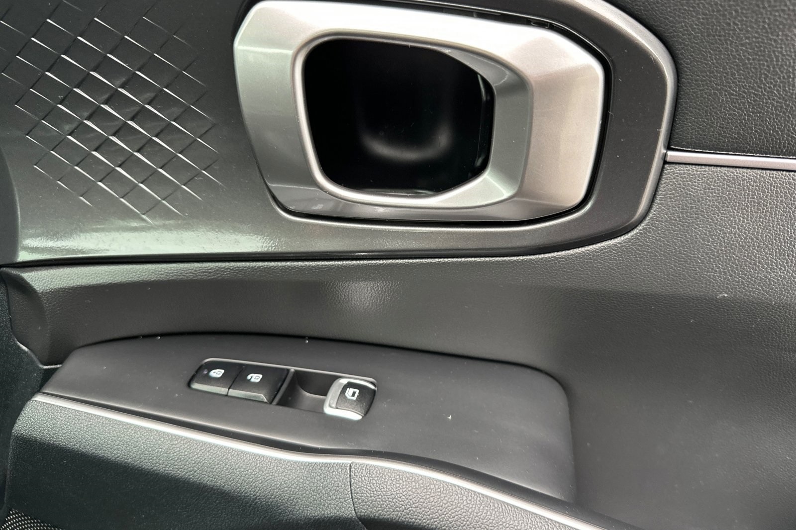 2023 Kia Sorento S photo 18
