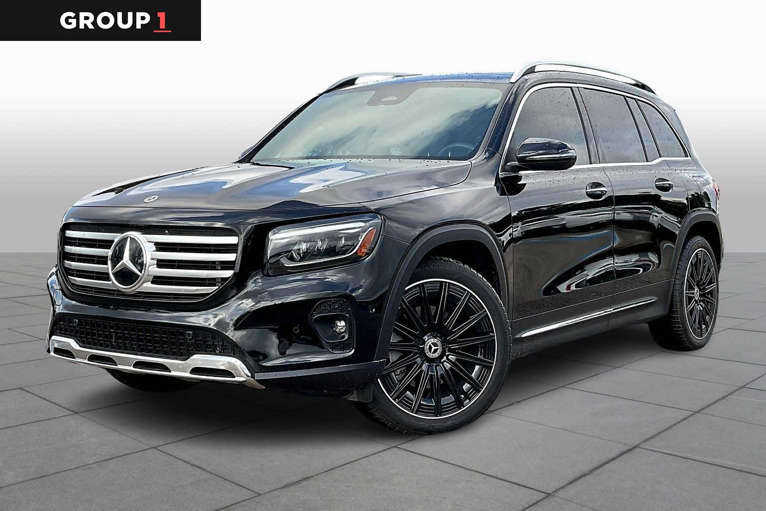 2025 Mercedes-Benz GLB Base's photo